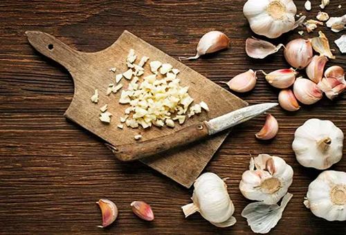 تصویر 5 از قیمت خرید سیر سفید همدان + فروش ویژه